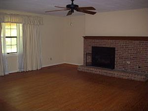 Home for Sale in Tupelo, Mississippi $129,500