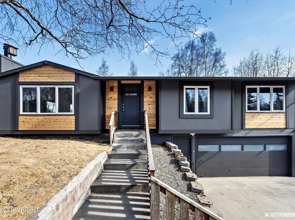 6905 Crawford St, Anchorage, AK 99502