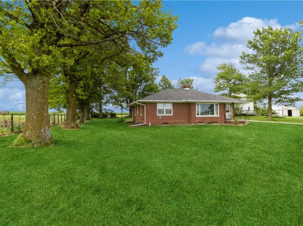 1379 Quincy St, Saint Charles, IA 50240