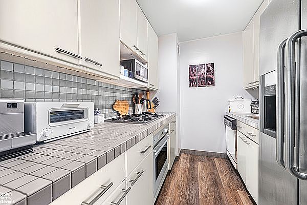 1st image of 77 7th Ave APT 5K