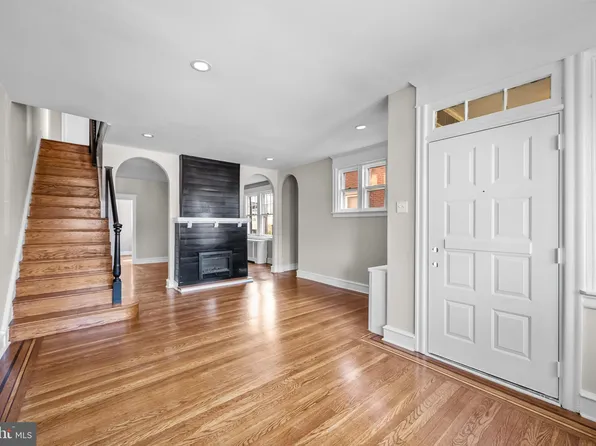 815 Yeadon Ave, Yeadon, PA 19050