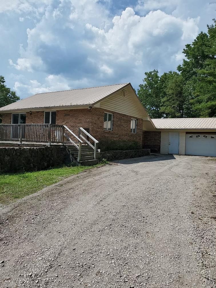 253 Sunny Hills Dr, Cedar Bluff, VA 24609 Zillow