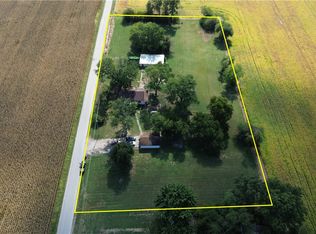 381 N Bennington Rd, Olney, IL 62450