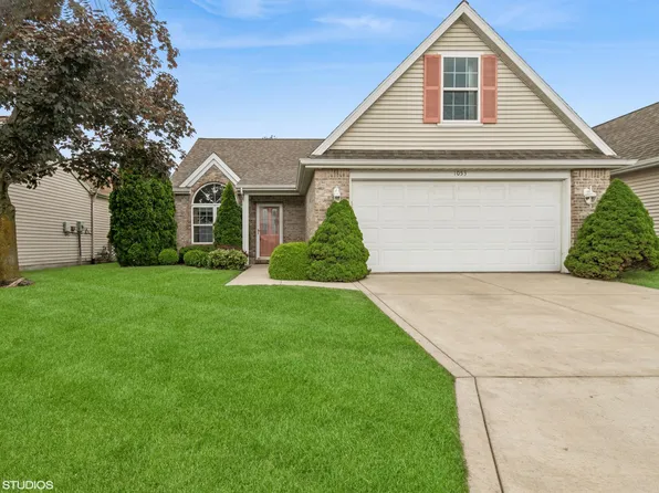 1053 Vanderburgh St, Valparaiso, IN 46385
