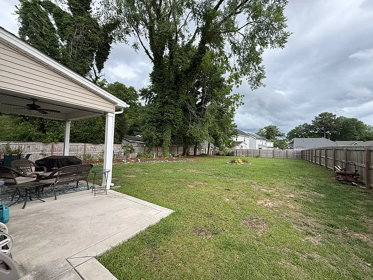 1214 Morgan St — Photo 3