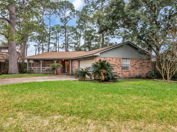 10002 Pinehurst St, Baytown, TX 77521