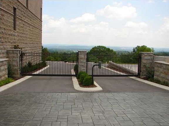 3rd image of 3188 S Crest Pl #8
