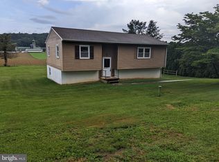 15 Bethesda Church Rd E, Holtwood, PA 17532