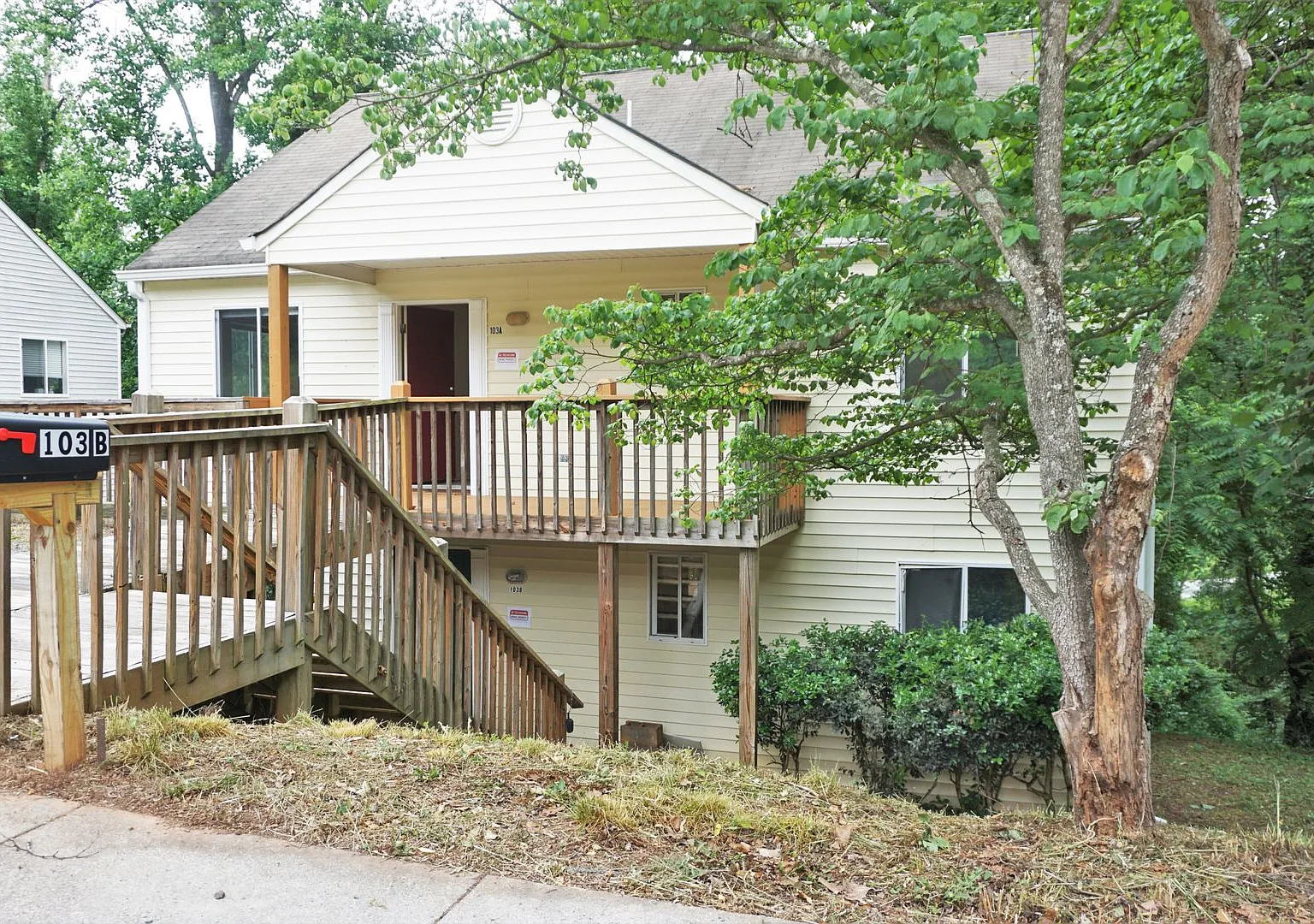 Khare Duplex — Photo 1