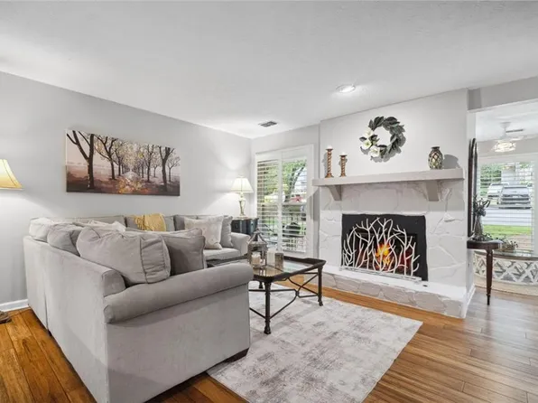 3408 Lake Pointe Cir, Roswell, GA 30075