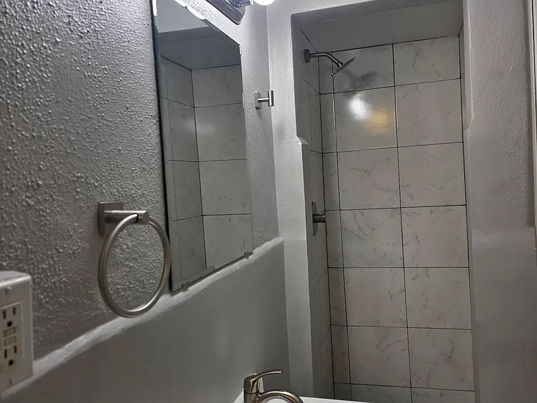1111 Ocean Shore Blvd #B — Photo 6