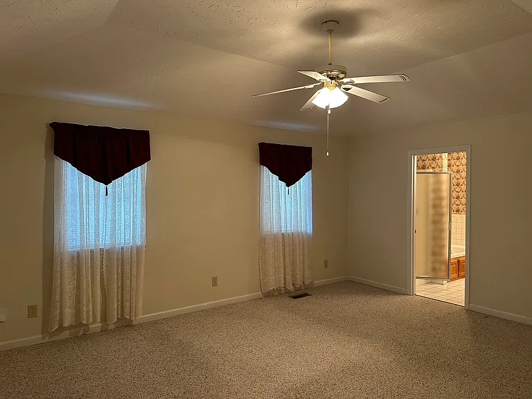 2706 Martha Brooks Ln — Photo 11