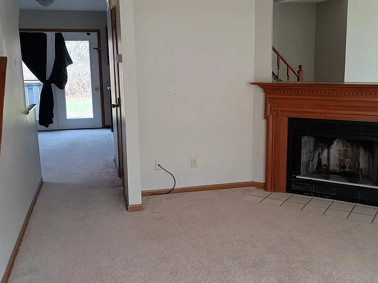 3050 Colony Ln #3050 — Photo 3