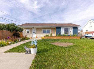 184 East Ave #W, Pincher Creek, AB T0K1W0