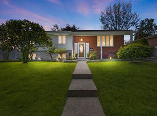 506 Forest Preserve Dr, Wood Dale, IL 60191