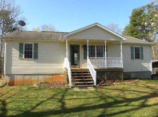257 Tower Hill Rd, Appomattox, VA 24522