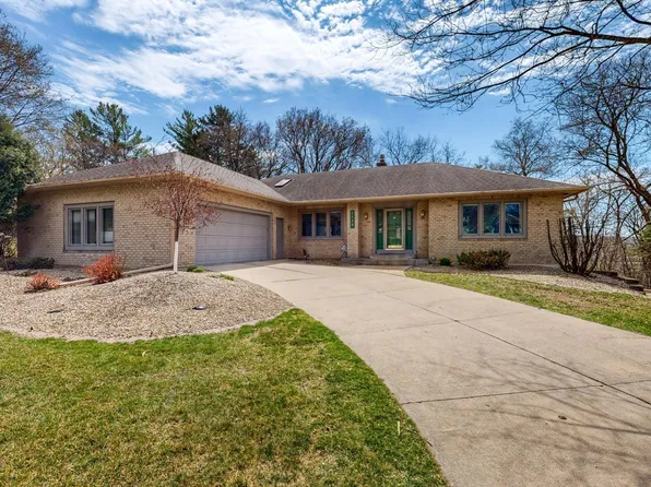 1139 Fox Croft Ln SW, Rochester, MN 55902