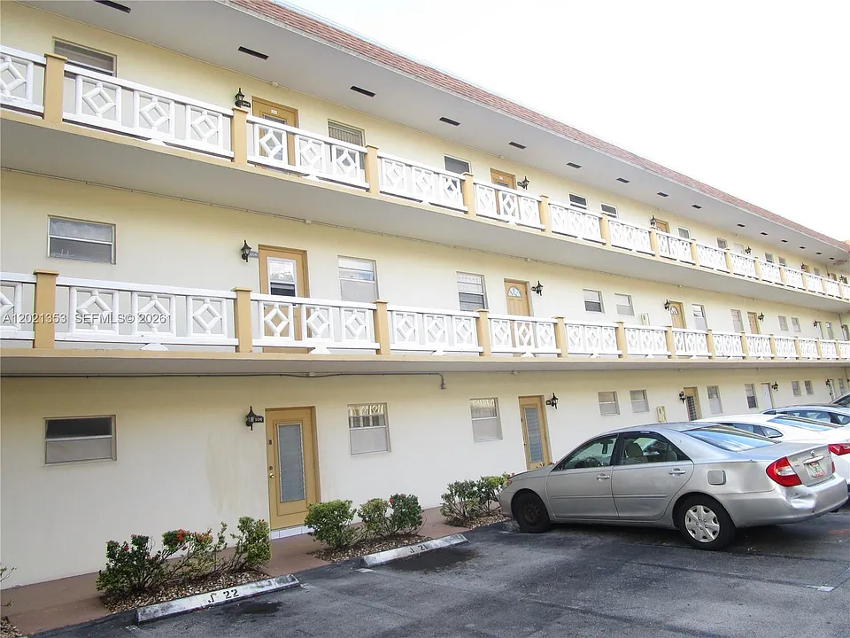 5111 W Oakland Park Blvd #301