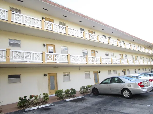 5111 W Oakland Park Blvd #301, Fort Lauderdale, FL 33313