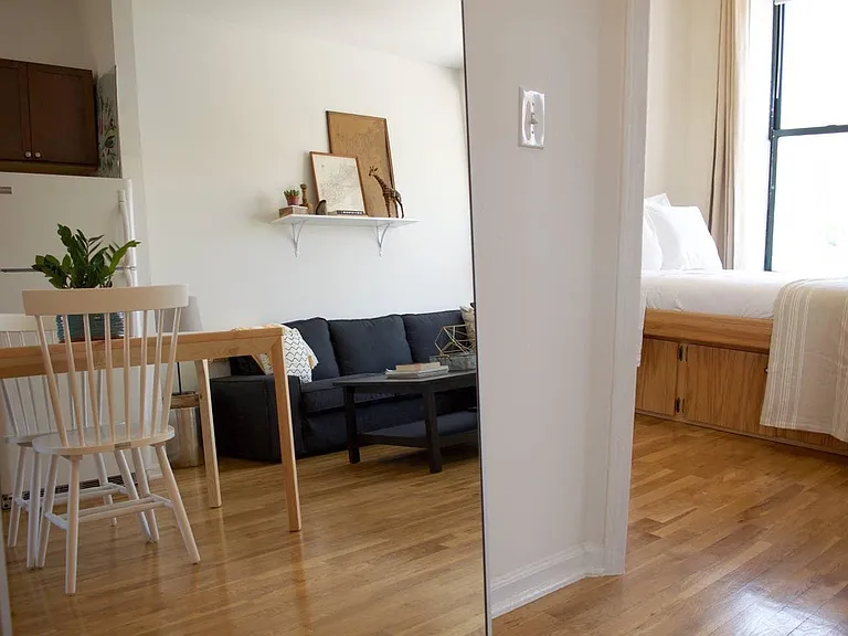 944 N Orleans St #203 — Photo 10