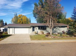 417 Maple Ave, Glendive, MT 59330