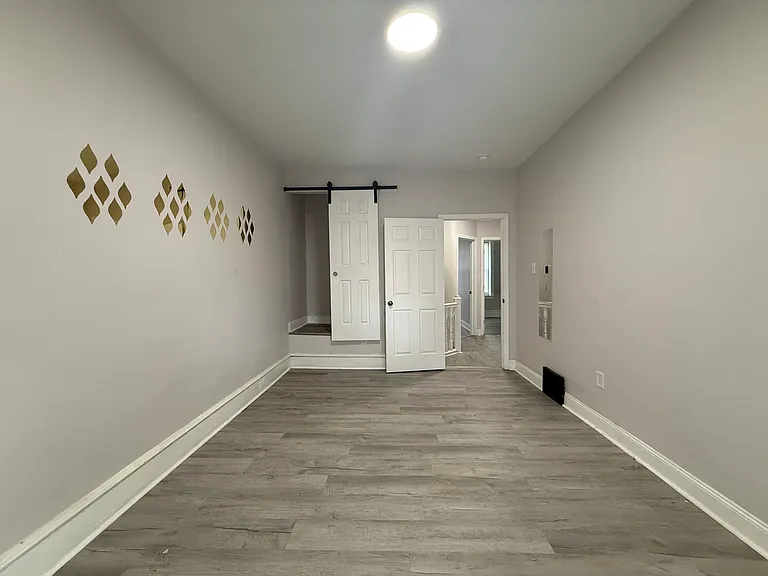 5717 Haverford Ave — Photo 9