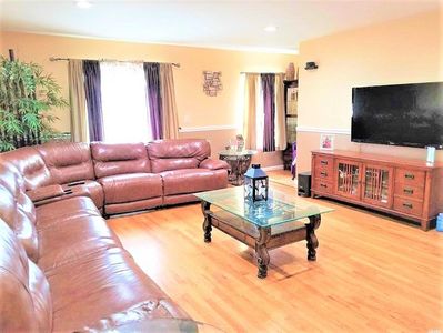 64 Thorne St, Jersey City, NJ, 07307