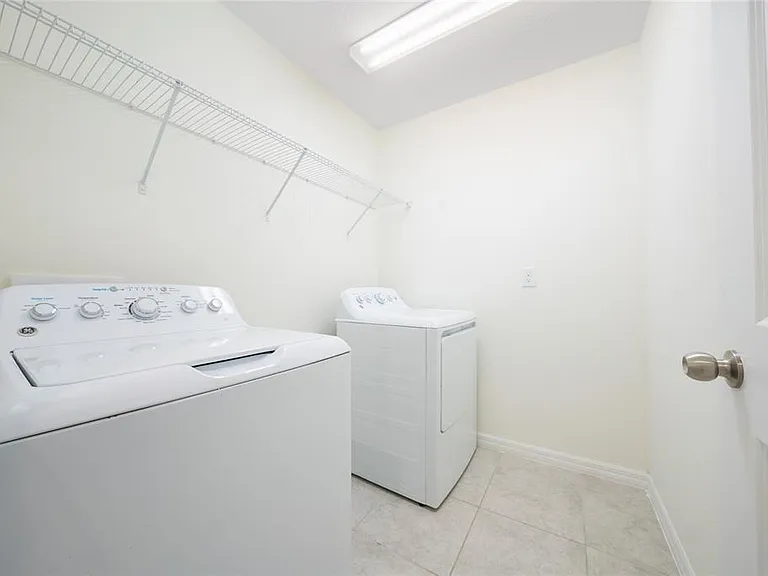 9061 Oscraft Dr — Photo 19