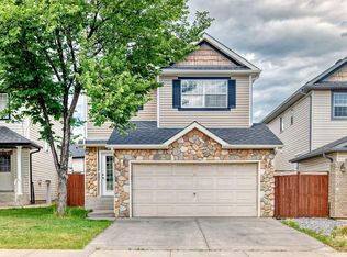 106 S Saddletree Dr NE, Calgary, AB T3J 4W9