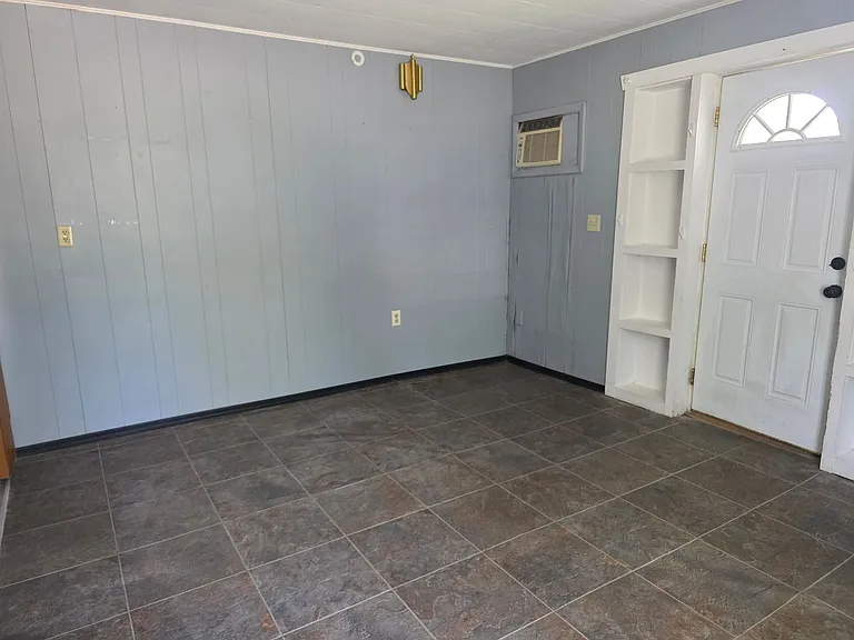 601 W Wilkinson St — Photo 6