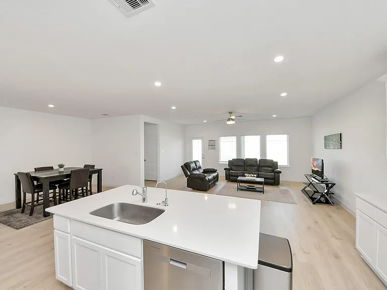 31771 Margaret Woods Ln — Photo 9