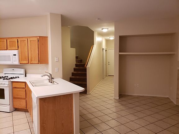 3rd image of 8032 Shady Glen Ave