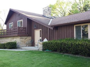 N3W29521 Bryn Dr, Waukesha, WI 53188