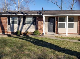 11953 Longmont Dr, Maryland Heights, MO