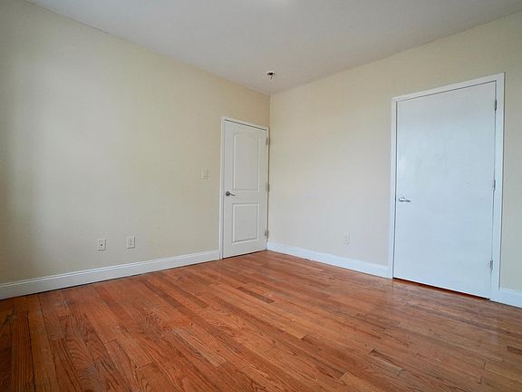 2nd image of 4011A Bronxwood Ave #3