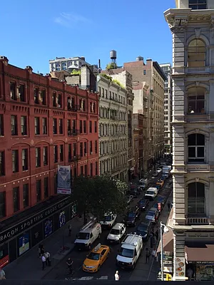 Sold by Sotheby's International Realty | media 3