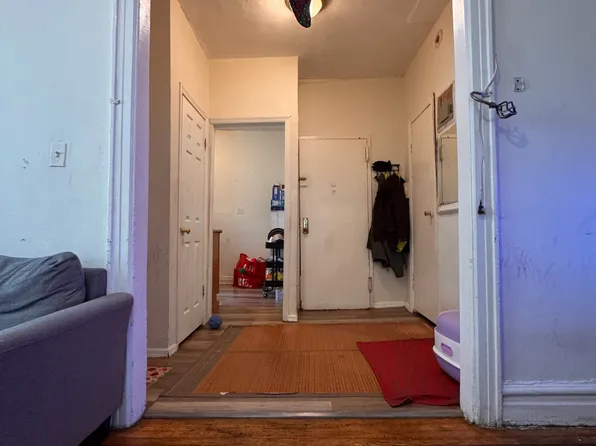 4654 Bedford Avenue image 1 of 8