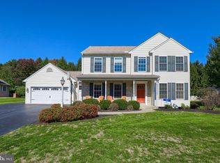 351 Squire Ln, Lititz, PA 17543