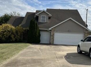 3882 S Cottage Ave, Springfield, MO 65807