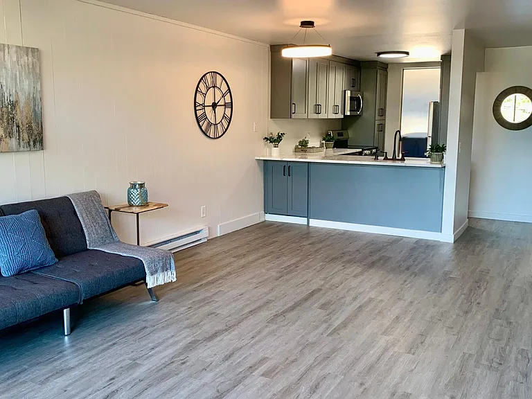13954 NE 60th Way #106 — Photo 4