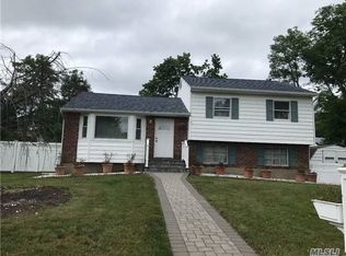 31 North Ln, Huntington, NY 11743
