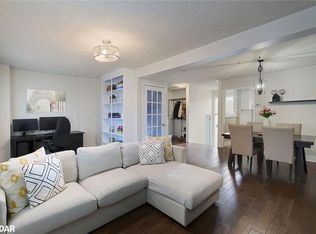 3 Stewart Maclaren Rd #28, Halton Hills, ON L7G5L8