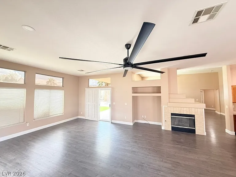 275 Macsnap Ave — Photo 12