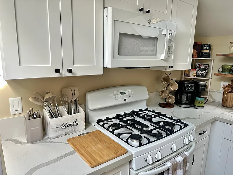 677 W Canyon Dr — Photo 19