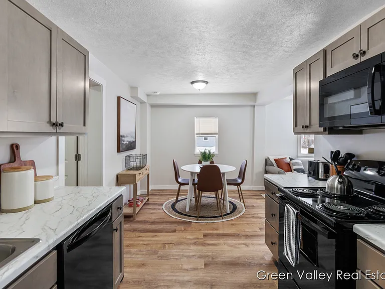 1543 Beidler St #2 — Photo 7