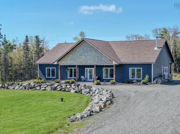 244 Aspen Grv, Cape Breton, NS B1L 1C4