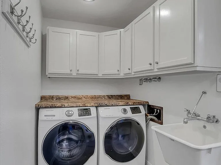 3351 E Las Rocas Dr — Photo 18