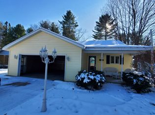 1915 Wright St, Marquette, MI 49855