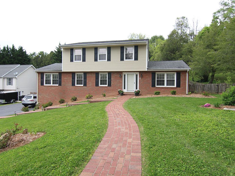 1st image of 7139 La Marre Dr