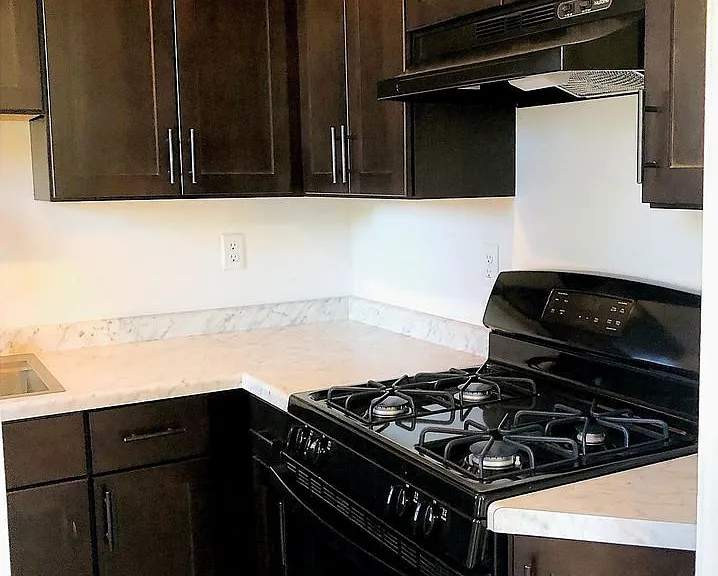 170 Summit Ave — Photo 33